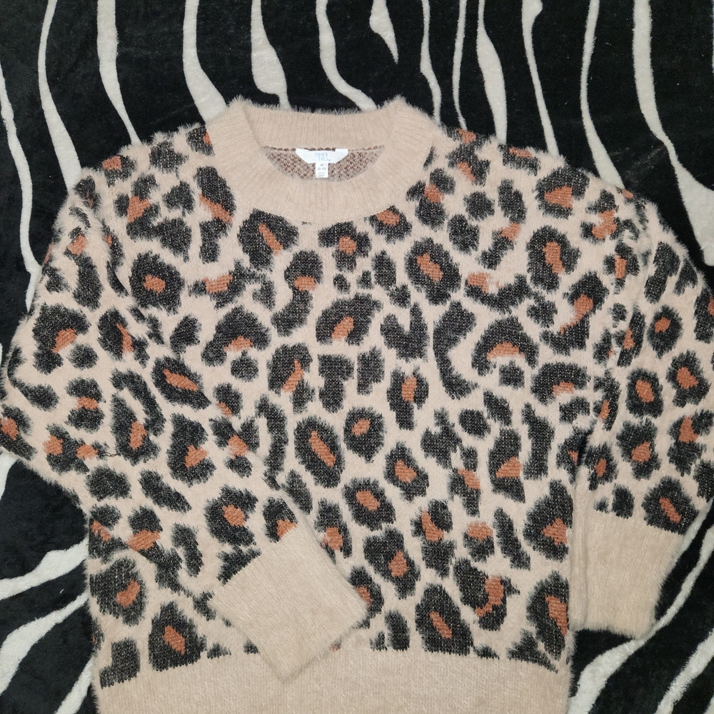 Time and Tru Leopard Print Sweater - Black and Tan